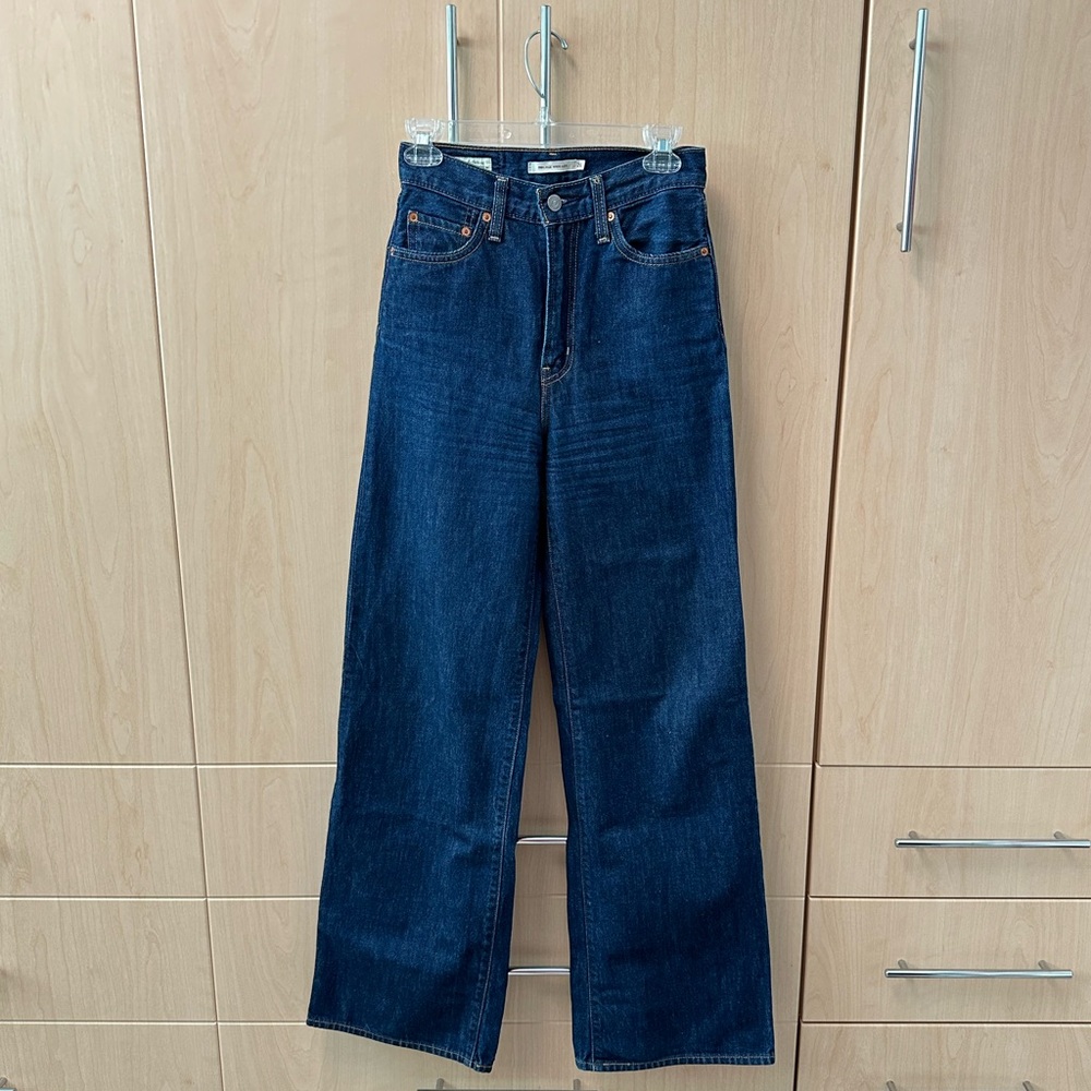 Levi’s Ribcage Wide Leg Jeans Sz 26